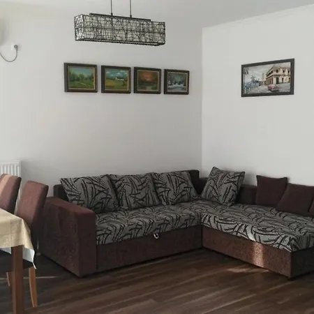Lara Apartman שיופוק